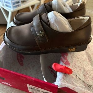 Allegra’s Brenna oiled brown leather shoe